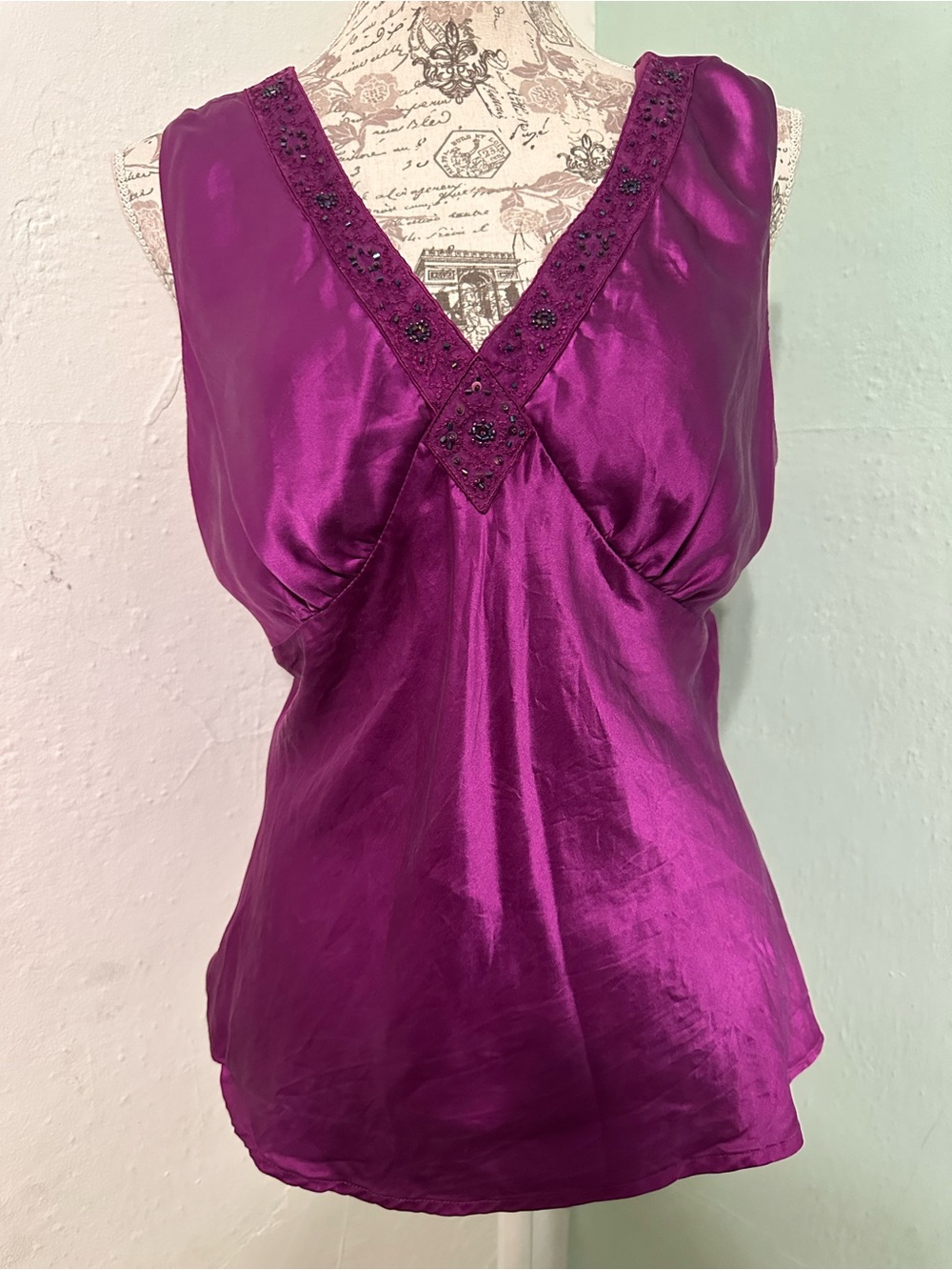 Y2K OUTDIT JP Silk V-Neck Top Fuchsia size large vintage 1990-2000 sleveless